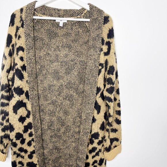 BP Bloggers Favorite Leopard Cardigan - Picture 2 of 15